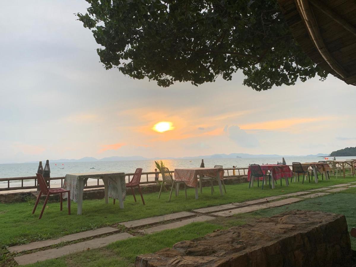 Anyavee Krabi Beach Resort Klong Muang Beach Exteriör bild
