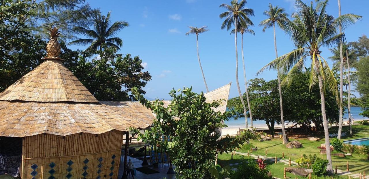 Anyavee Krabi Beach Resort Klong Muang Beach Exteriör bild