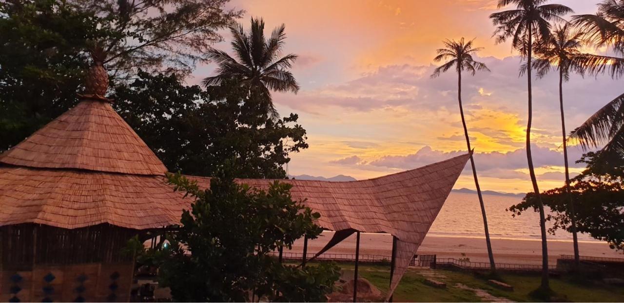 Anyavee Krabi Beach Resort Klong Muang Beach Exteriör bild